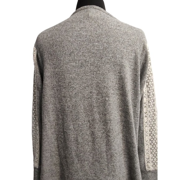 Flora Nikrooz pullover shirt with lace on sleeves Grey pajama top ONLY Size L - Picture 2 of 10